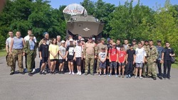 Новооскольские ветераны воинской службы ВДВ организовали полевые занятия для детворы