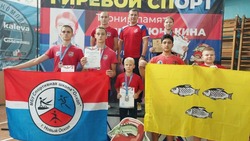 Новооскольские гиревики завоевали 6 медалей на межрегиональных соревнованиях в Рыбинске