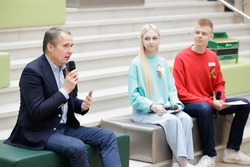Вячеслав Гладков пообщался с победителями и финалистами Всероссийского конкурса «Большая перемена»