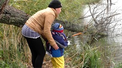 Новооскольские любители активного отдыха побывали на традиционной «Семейной рыбалке»