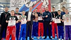 Новооскольцы привезли в округ 14 медалей с соревнований по кикбоксингу