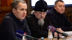 Вячеслав Гладков ознакомился с планом работ по строительству паломнического центра в Холках