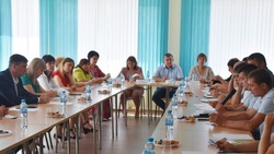 Новооскольские сторонники партии «Единая Россия» обсудили поддержку НКО