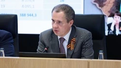 Вячеслав Гладков сообщил о планах трудоустроить летом более 8,5 тысячи студентов СПО и школьников