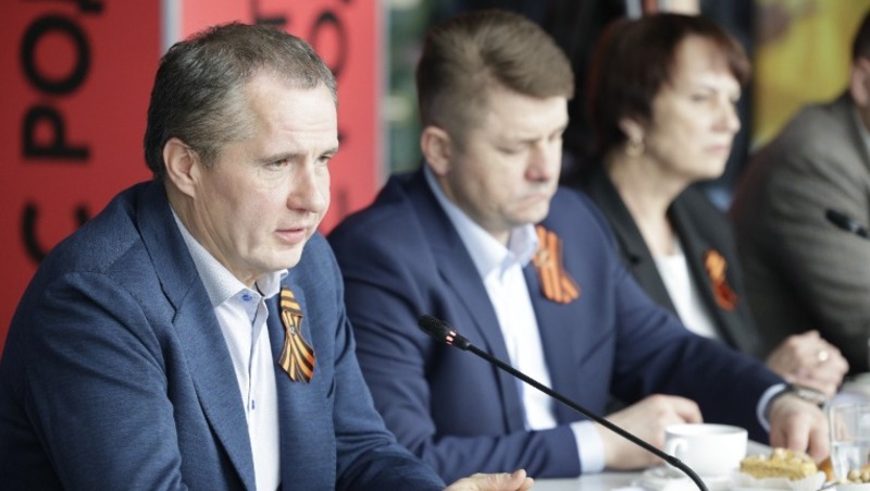 Вячеслав Гладков встретился с лидерами волонтерских организаций