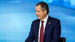 Вячеслав Гладков рассказал о мерах безопасности в период проведения школьных экзаменов и каникул