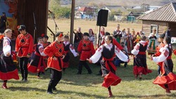 ХV Фестиваль деревенской культуры «Покровские гостёбы» собрал гостей в новооскольском селе Тростенец