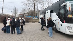 Вячеслав Гладков: первая группа краснояружских детей отправилась в Тульскую область
