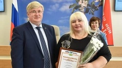 В Новооскольском округе обсудили поддержку работодателей и итоги летней занятости подростков