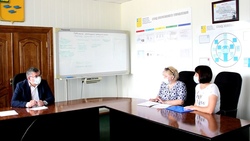 Глава администрации Новооскольского округа провёл приём граждан по личным вопросам