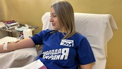 Новооскольские молодогвардейцы отметили наступление Нового Года сдачей донорской крови