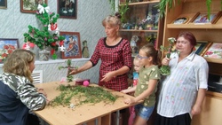 Мастер-класс по изготовлению традиционной куклы «Стригушка» прошёл в селе Глинное