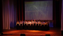 Новооскольские педагоги приняли  участие в V муниципальном фестивале хоров «Споёмте, друзья»