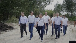 Вячеслав Гладков посетил строительную площадку будущего белгородского парка аттракционов