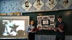 Школьники почтили память воинов-героев Сталинградской битвы