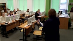  Сотрудники муниципального управления соцзащиты встретились со студентами Новооскольского колледжа