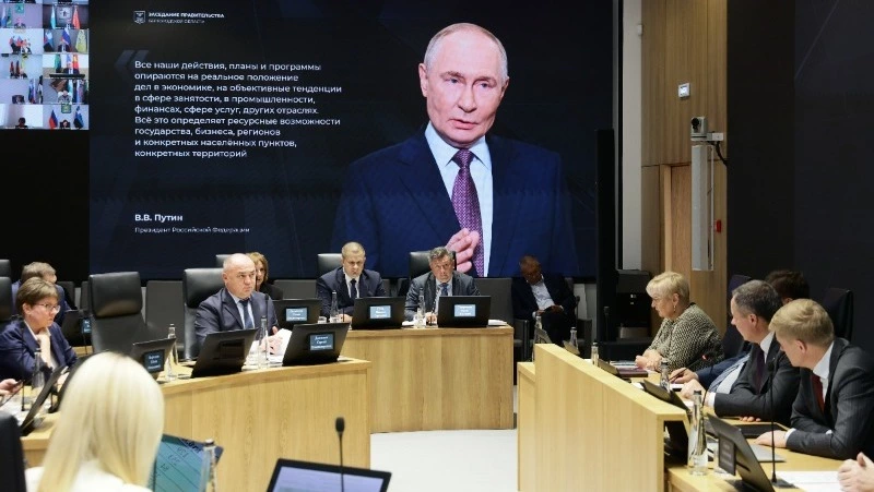 Вячеслав Гладков сообщил о ходе централизованной заготовки дров для жителей ИЖС на случай блэкаута