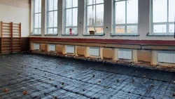 Рабочие установили отопление в спортзале Васильдольской школы Новооскольского городского округа
