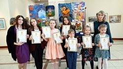 Преподаватель Новооскольскольской школы искусств стала лауреатом премии губернатора