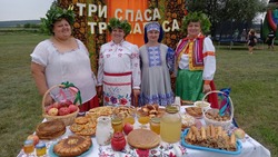 Новооскольцы смогли приобрести мёд на фестивале «Оскольский край – медовый рай»