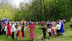 Новооскольцы и гости округа побывали на фестивале народной культуры «Юрьева поляна»
