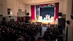 «Филатов по-новооскольски: премьера со смехом и смыслом»