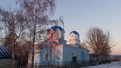 Митрополит Иоанн освятил храм после капремонта в селе Тростенец Новооскольского округа