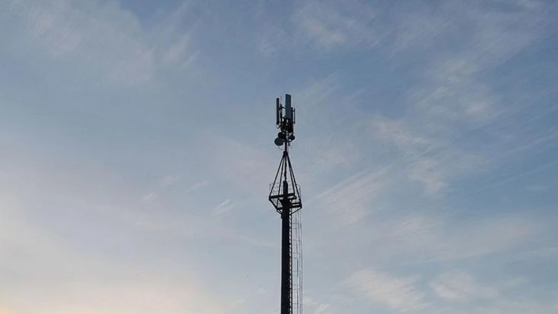 Вячеслав Гладков рассказал об установке 25 новых вышек сотовой связи в сёлах региона