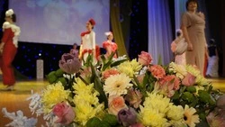 Пока рядом женщины - в мире живет весна