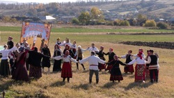 Фестиваль «Покровские гостёбы» встретил гостей в селе Тростенец Новооскольского района