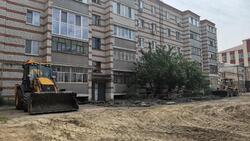 Реконструкция дворовой территории двух пятиэтажек началась в центре Нового Оскола
