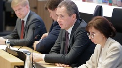 Вячеслав Гладков поручил устранить недочёты в домах для многодетных семей до 30 апреля