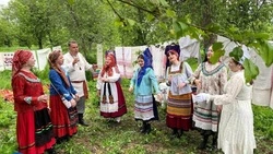 Новооскольский фольклорный ансамбль «Истоки» поучаствовал в межрегиональном фестивале