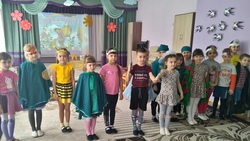 Новооскольские библиотекари организовали театральную постановку для детсадовцев