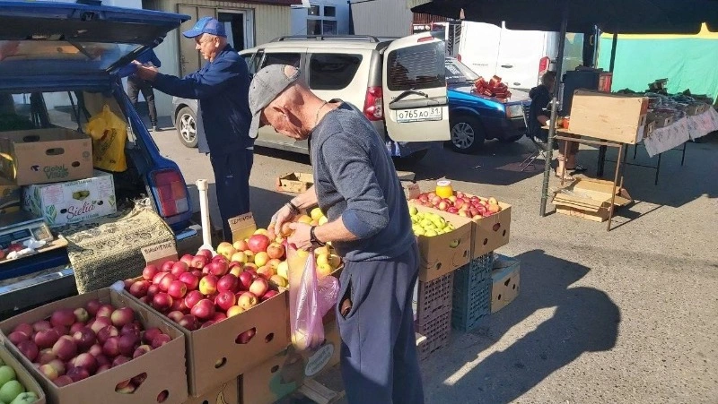 Широкий ассортимент продукции порадовал новооскольцев на ярмарке