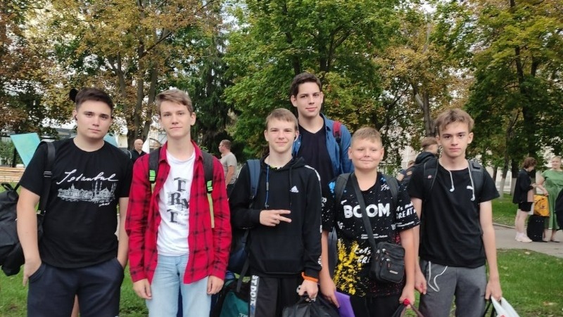 Шесть новооскольских школьников вошли в состав белгородской команды IT-смены в Калуге 