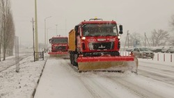 17 единиц снегоуборочной техники вышло на очистку улиц Новооскольского горокруга от снега