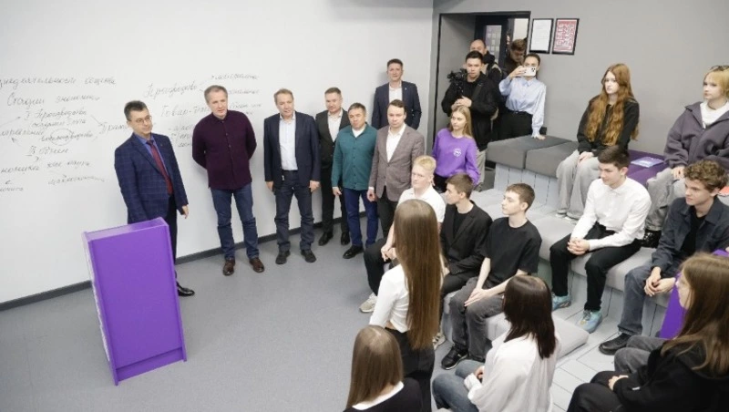 Вячеслав Гладков встретился с заместителем Председателя Правления Сбербанка Станиславом Кузнецовым