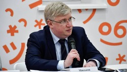 Глава администрации Новооскольского округа Андрей Миськов встретился с семьями участников СВО