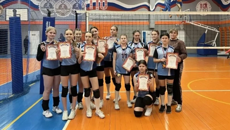 Новооскольские волейболистки завоевали серебро областного первенства