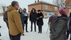 Андрей Гриднев встретился с жителями улицы Малиновая в рамках отработки обращений новооскольцев