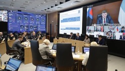 Гладков поручил расторгать контракты с затягивающими восстановление соцобъектов подрядчиками