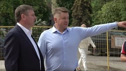 Александр Шуваев проверил ход строительных работ пространства «Белый квартал» в Белгороде