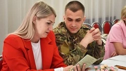 Администрация Новооскольского округа продолжила серию встреч с семьями участников СВО