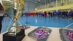 Открытый турнир по мини-футболу на Кубок главы администрации округа стартовал в Новом Осколе
