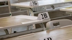 Вячеслав Гладков поздравил белгородскую выпускницу с высшим результатом по двум экзаменам