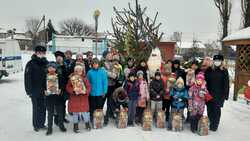 Акция «Полицейский Дед Мороз» продолжила череду добрых дел в Новооскольском округе