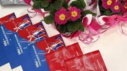 Новооскольским школьникам вручили первые паспорта в торжественной обстановке