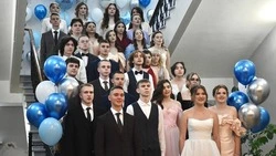 Школьные выпускные вечера прошли в Новооскольском муниципальном округе