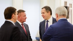 Вячеслав Гладков посетил совещание по обеспечению безопасности в регионах ЦФО